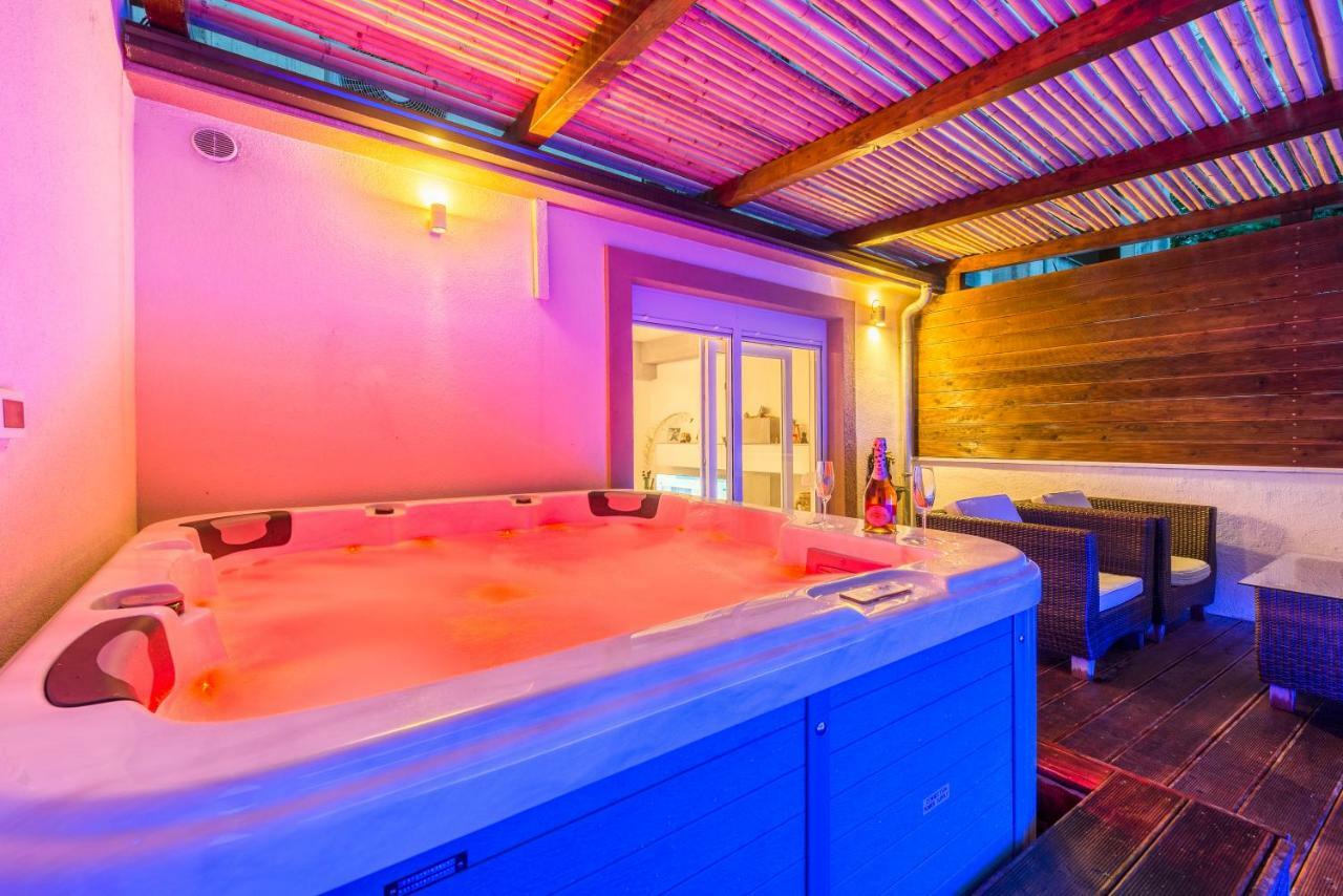 Alena Luxury Apartment With Jacuzzi Split Exterior foto